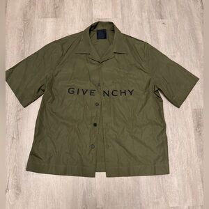Givenchy Men's Green Boxy Fit Shirt Sz 39 US M